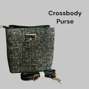 NWOT CROSSBODY PURSE 8” x 8”